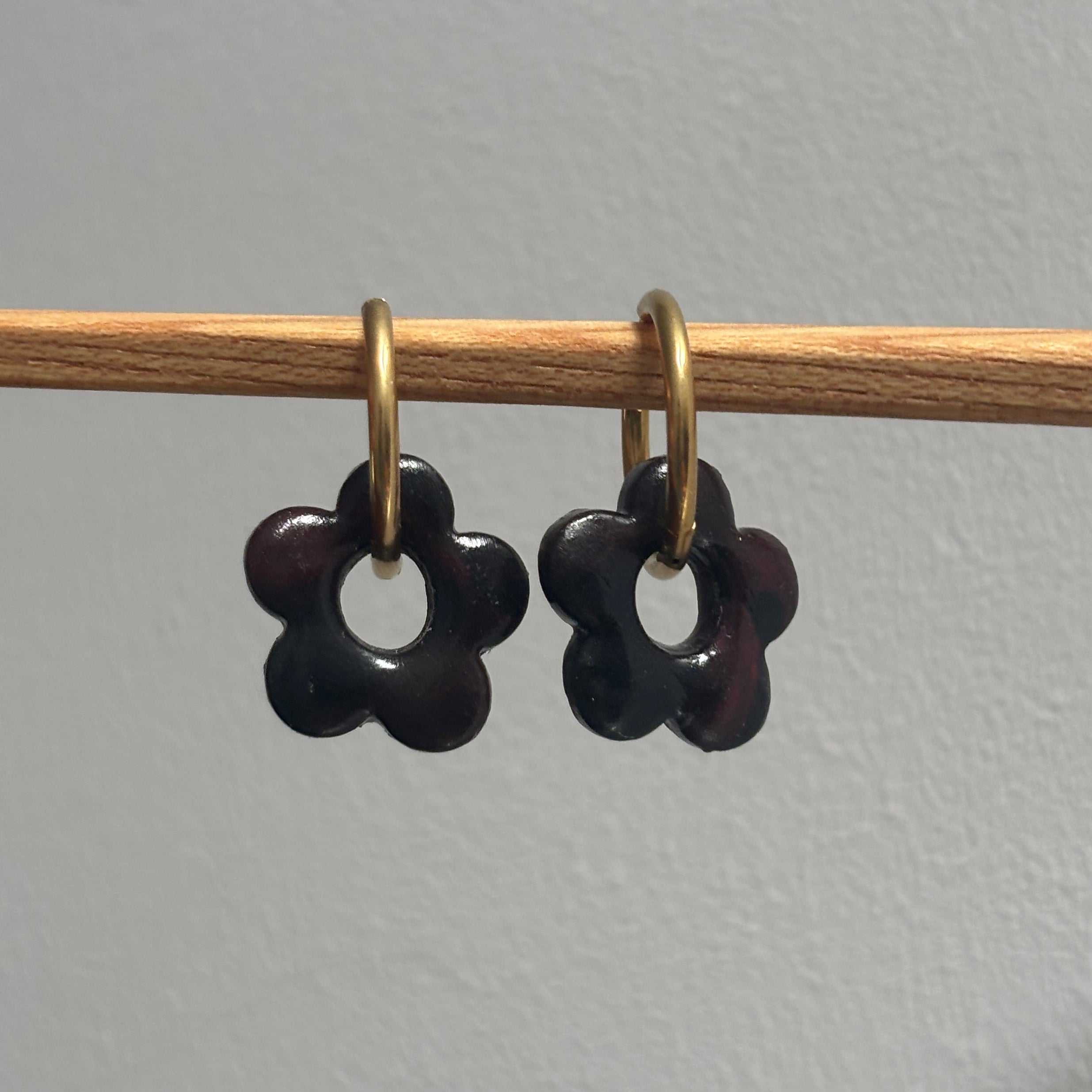 LULA CHARM - RED WINE & BLACK