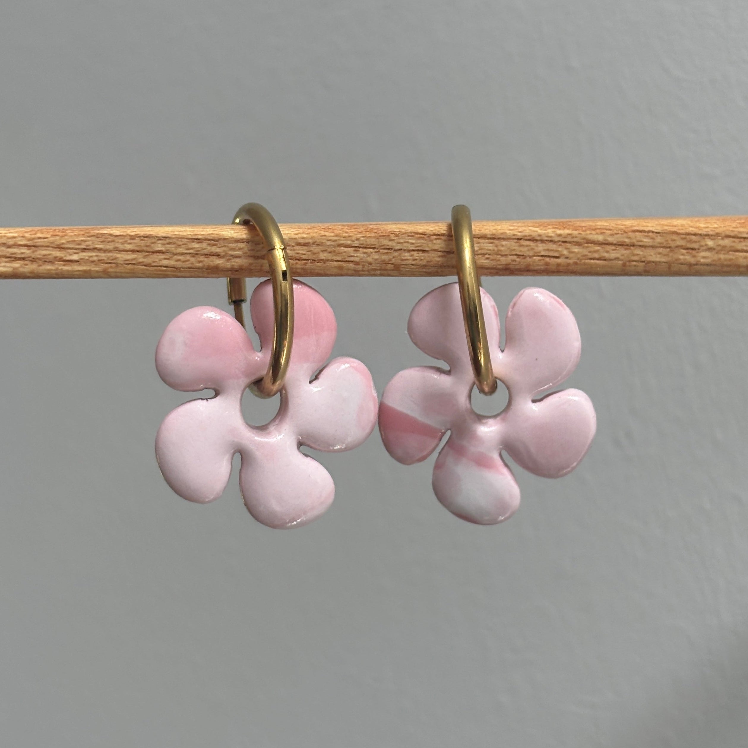 SOLEA CHARM - MIX WHITE & PINK