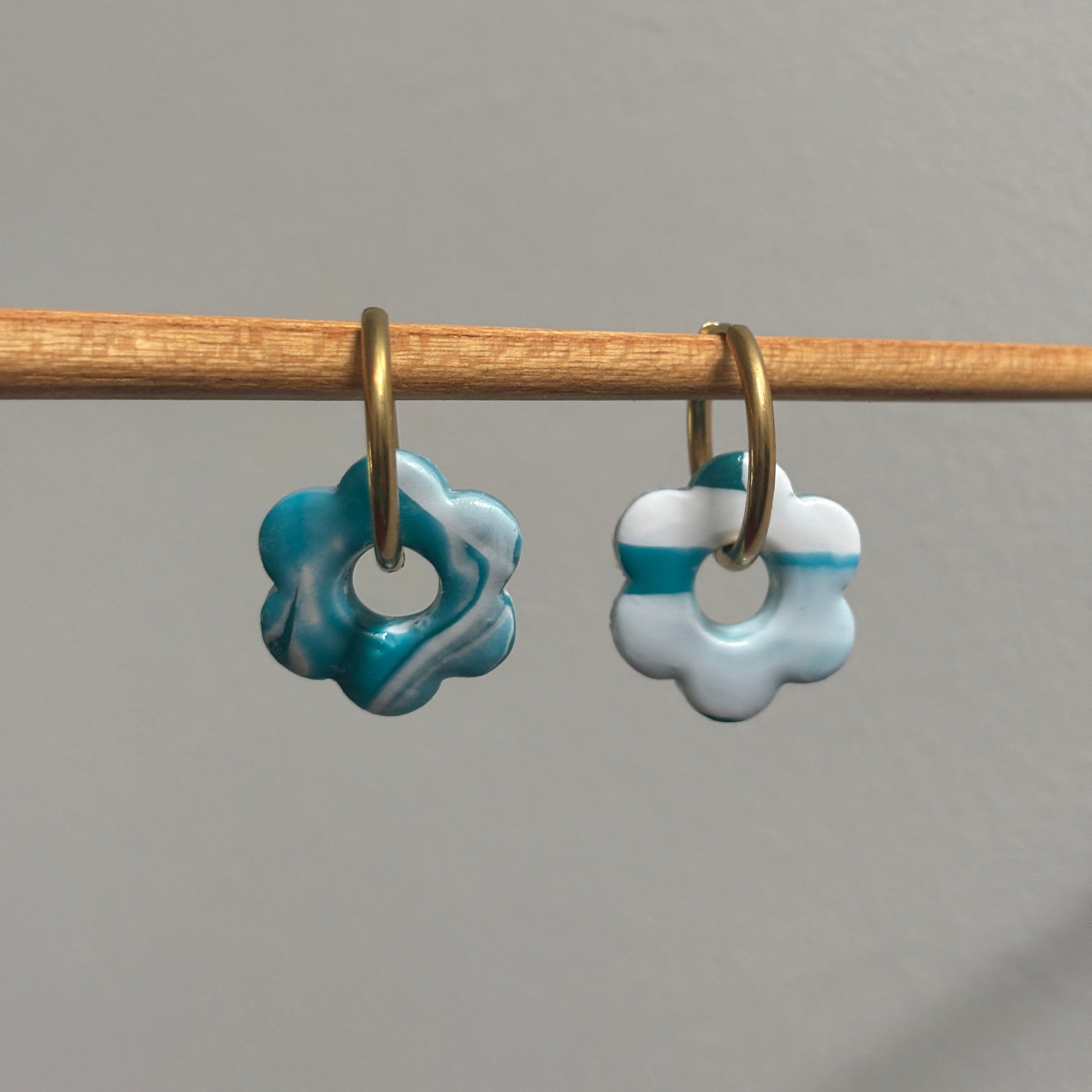 LUNA CHARM - MIX BLUE & WHITE