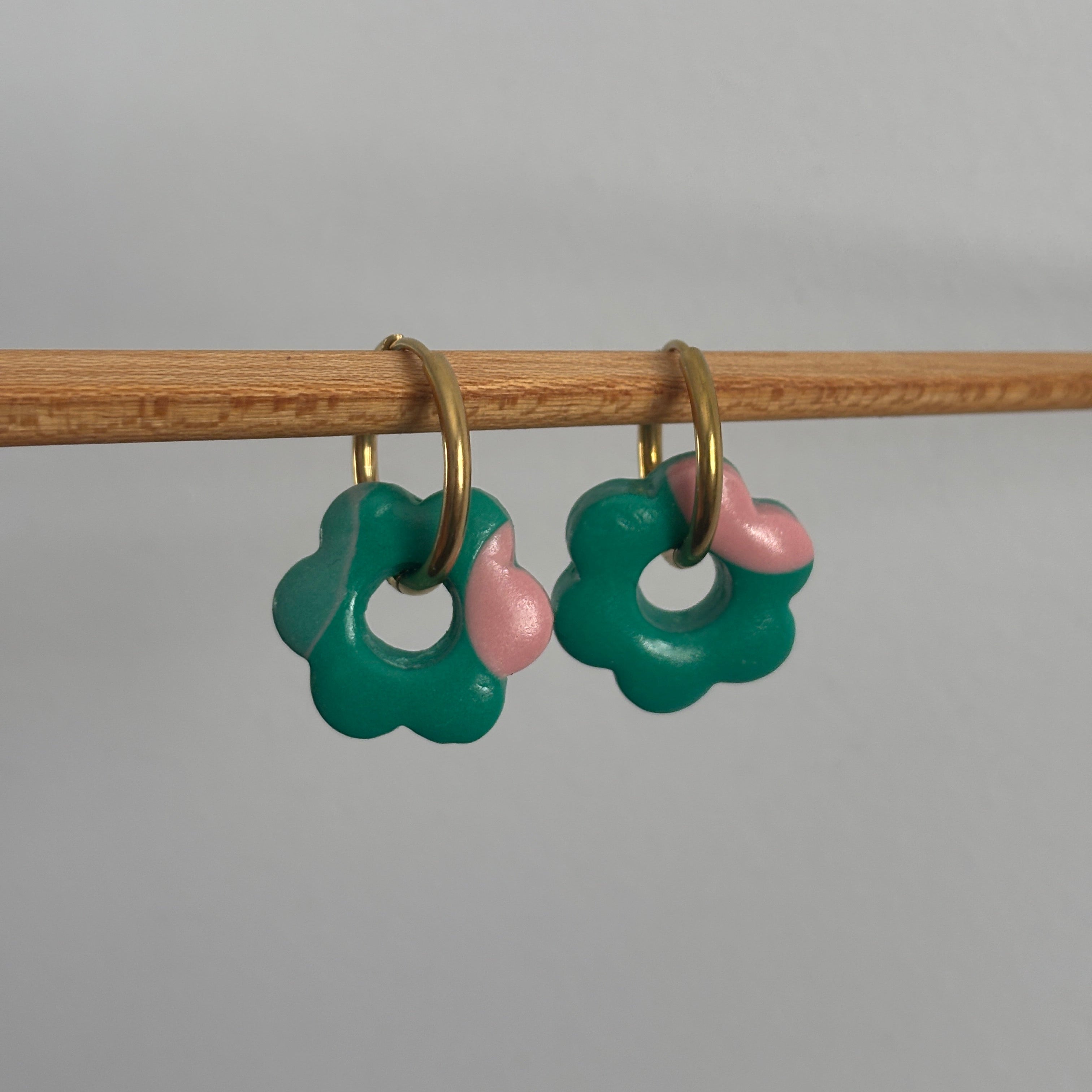 LUNA CHARM - GREEN & PINK