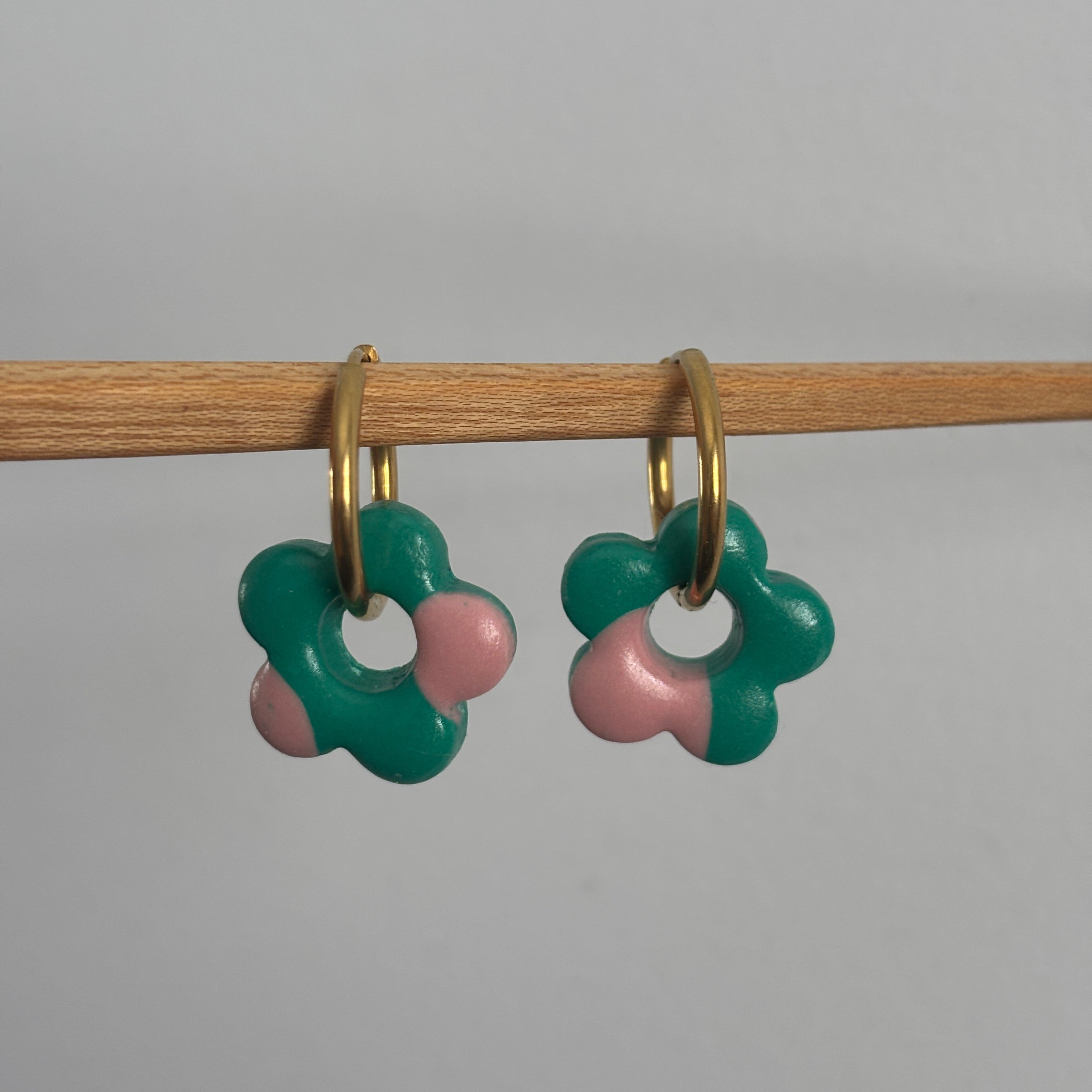 LULA CHARM - GREEN & PINK