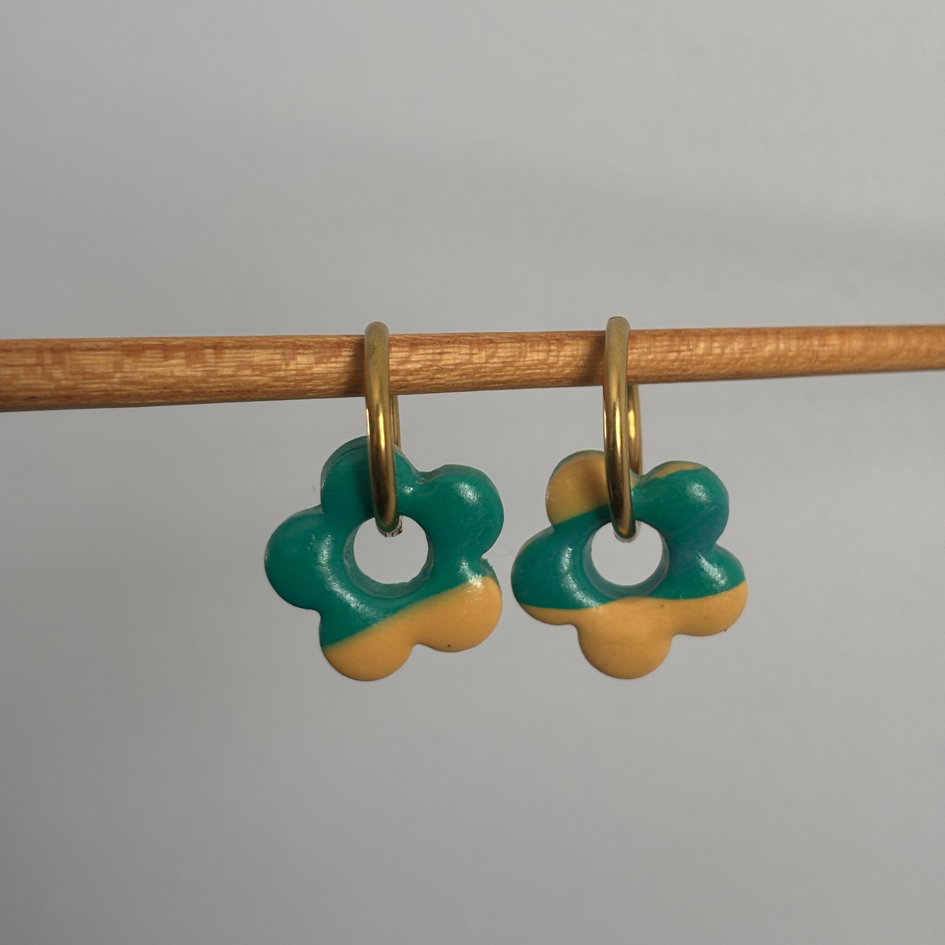 LULA CHARM - GREEN & YELLOW