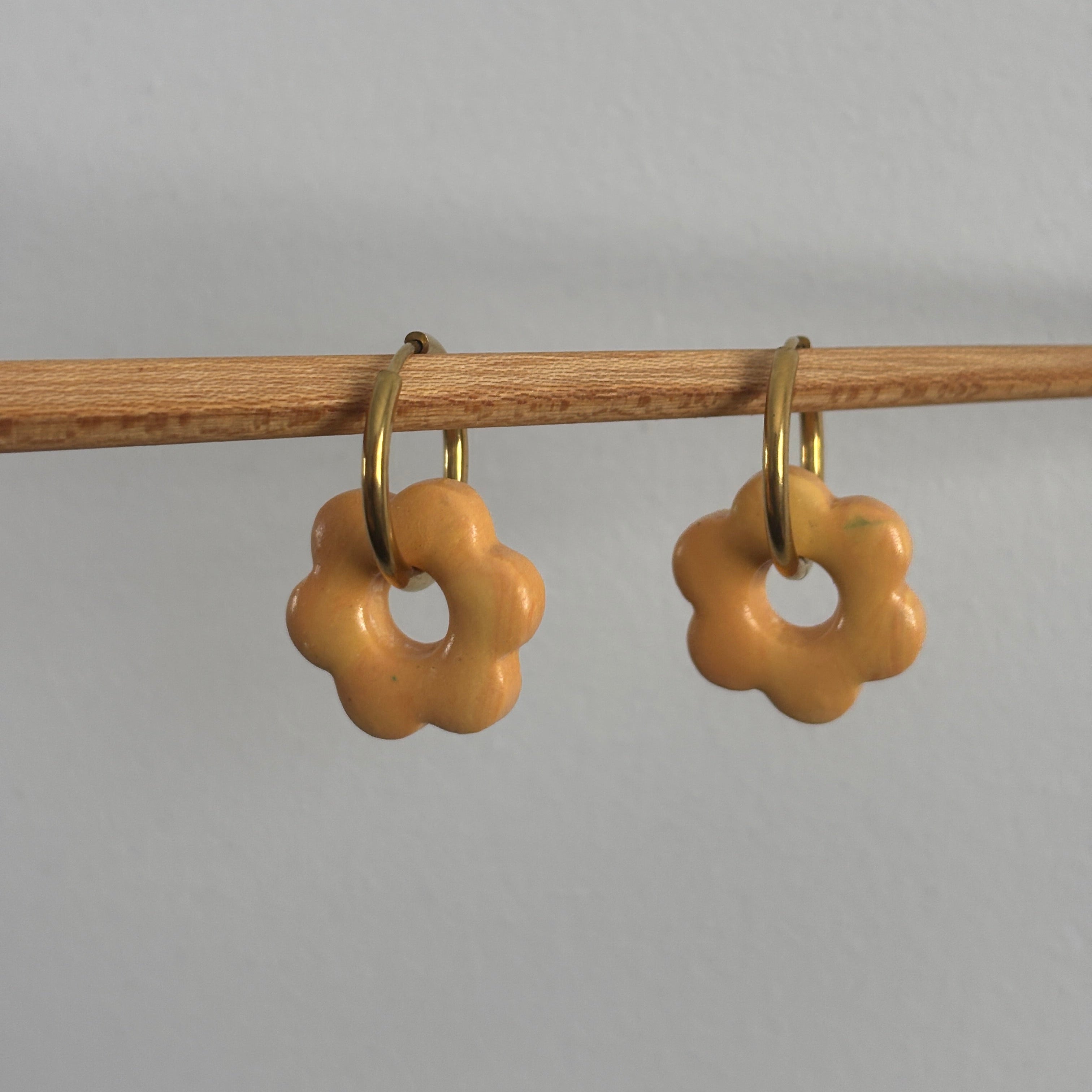 LUNA CHARM - DARK YELLOW & ORANGE