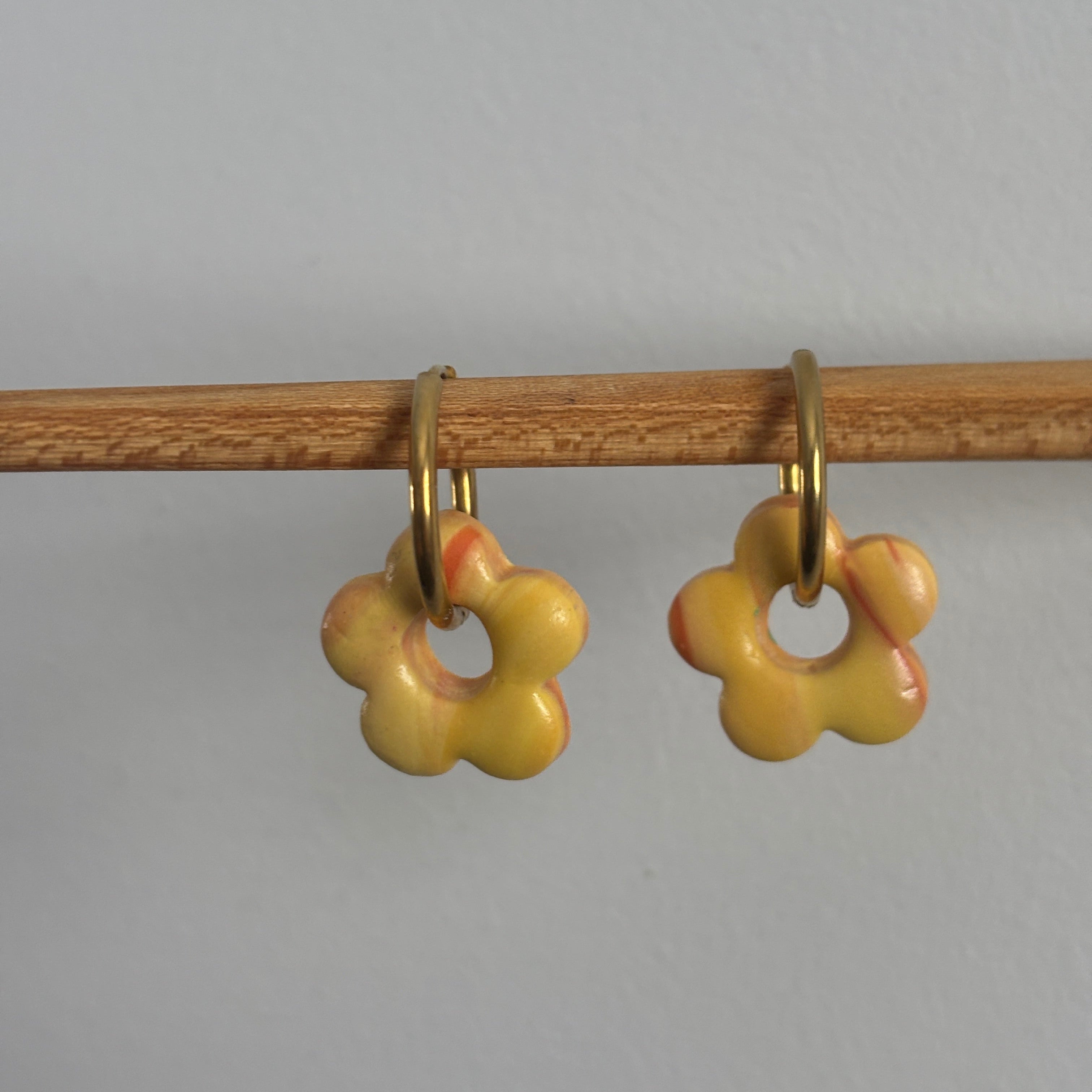 LULA CHARM - YELLOW & ORANGE